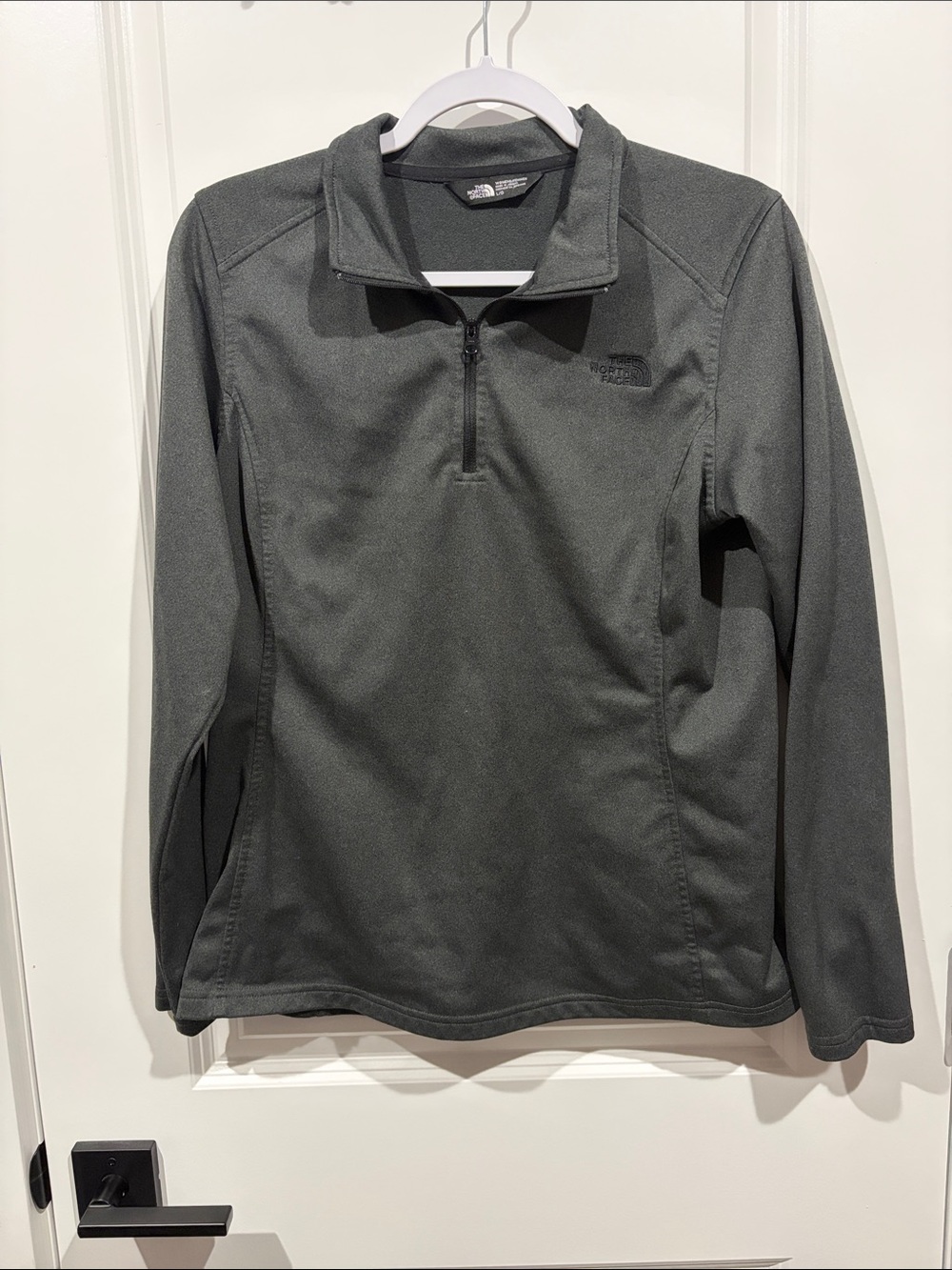 The North Face Women's Quarter-Zip Fleece Pullover - Charcoal